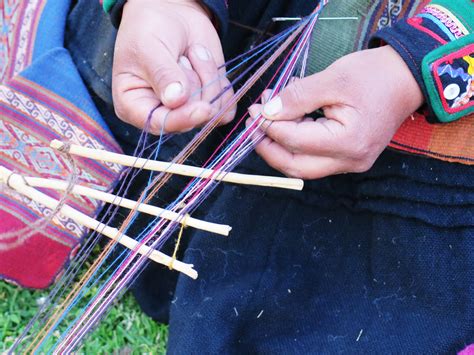 花帶|聽佢點讀｜探索客家文化：從傳統衣著服飾，揭開客家人的獨特魅 